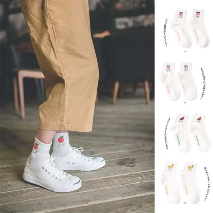 Chaussettes femmes mignon Art dessin animé fruits broderie pêche fraise pastèque banane motif chaussette courte Harajuku drôle Meias