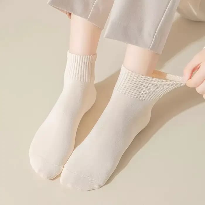 Femmes couleur unie coton cheville chaussettes femme doux tricoté chaussette courte filles absorbant la sueur respirant