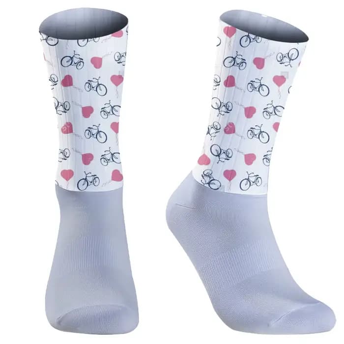 Chaussettes de cyclisme antidérapantes 2026 respirantes en silicone, chaussettes de sport aérodynamiques pour vélo, chaussettes d'été fraîches et confortables pour hommes et femmes