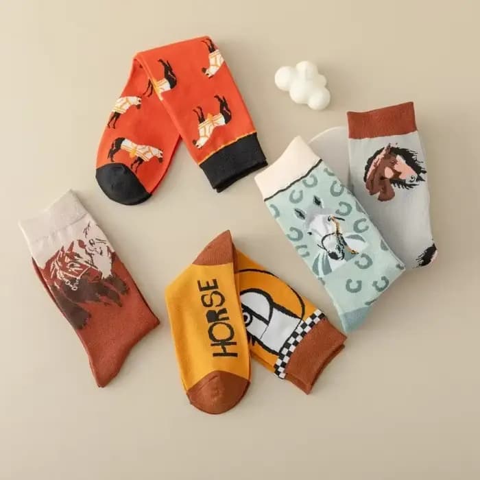 3 paires de nouvelles chaussettes d'automne et d'hiver, cheval de dessin animé contrasté, semelle intermédiaire rétro, tendance, polyvalentes, amusantes, mignonnes