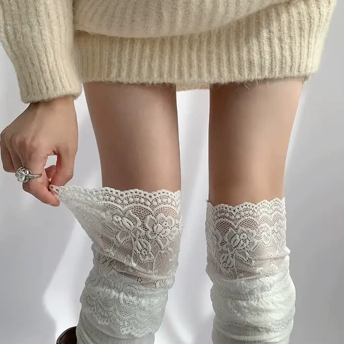1 paire de chaussettes hautes en dentelle pour femmes