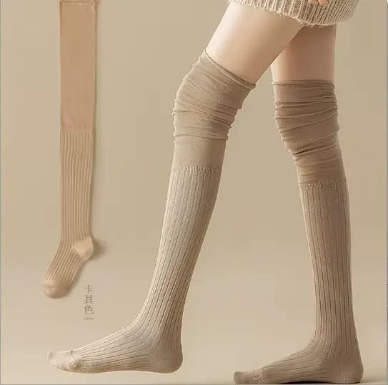 Chaussettes en coton pour femmes, nouvelle collection automne décontractée, Simple, couleur unie, chaussettes chaudes d'hiver pour femmes, Style coréen au-dessus du genou