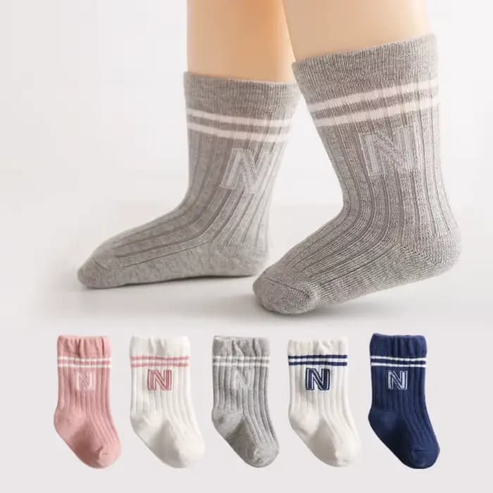 Chaussettes tricotées à rayures pour enfants de 0 à 3 ans