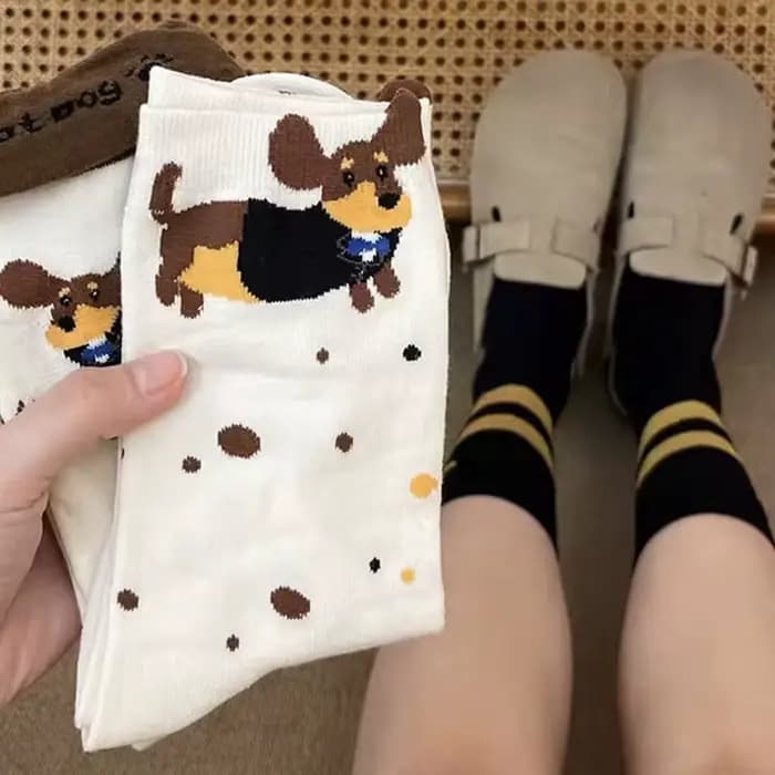 1 paire de chaussettes amusantes en coton avec motif de chien teckel, chaussettes imprimées de dessins animés, chaussettes chaudes d'automne et d'hiver, chaussettes mignonnes pour couple