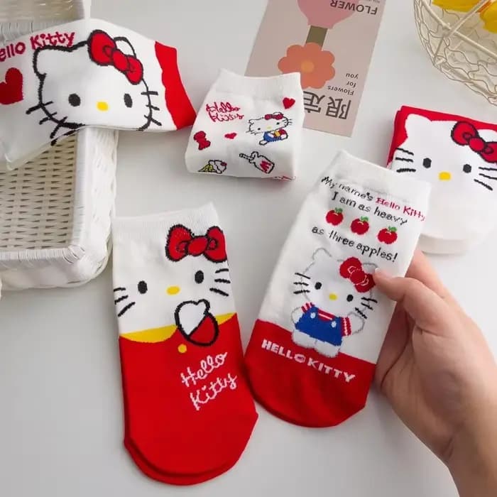 5 paires Kawaii Sanrio Hello Kitty chaussettes anime chaussettes Harajuku bateau chaussettes cinq paires de dessin animé mignon femme imprimé chaussettes en gros