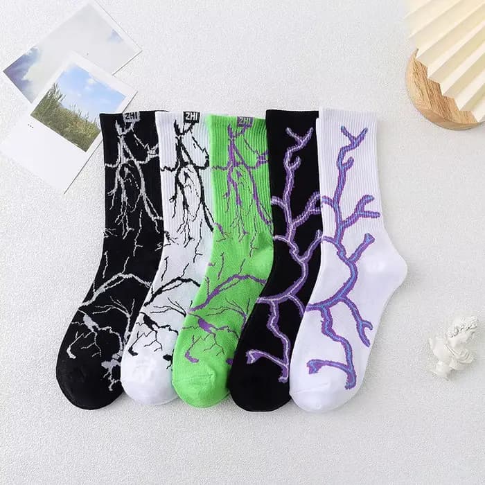 Chaussettes montantes en coton pour hommes et femmes, chaussettes Hip Hop Long Tube, Tide Mountain Street, Lotion Board, Sports d'automne et d'hiver