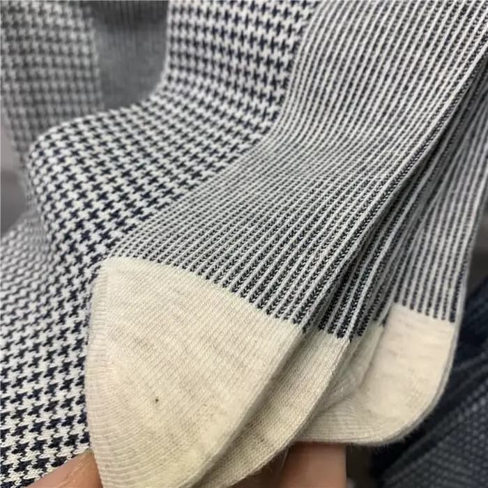 Chaussettes à carreaux en coton peigné pour hommes