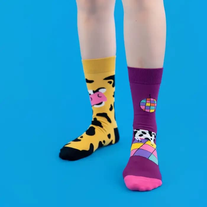 1 paire de chaussettes amusantes sur le thème de la vache Disco, Design prêt pour les fêtes, mode tendance, costume toutes saisons pour unisexe