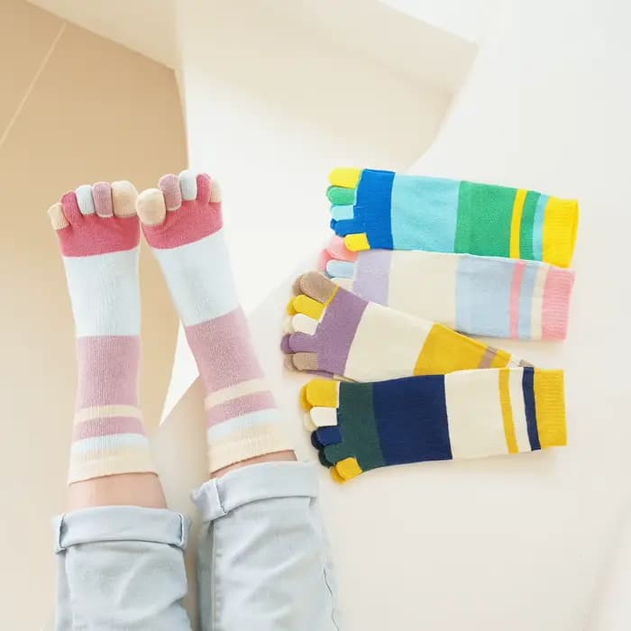 1 paire de nouvelles chaussettes à cinq orteils à la mode et polyvalentes pour enfants, déodorants respirants, confortables et mignons et respirants