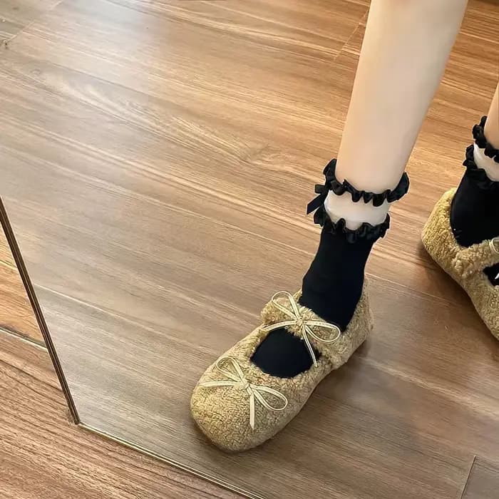 Chaussettes pour femmes en dentelle, chaussettes printemps-été, chaussettes pour filles avec nœud, chaussettes mi-mollet fines, nouvelles chaussettes Lolita respirantes, antibactériennes, en coton pei