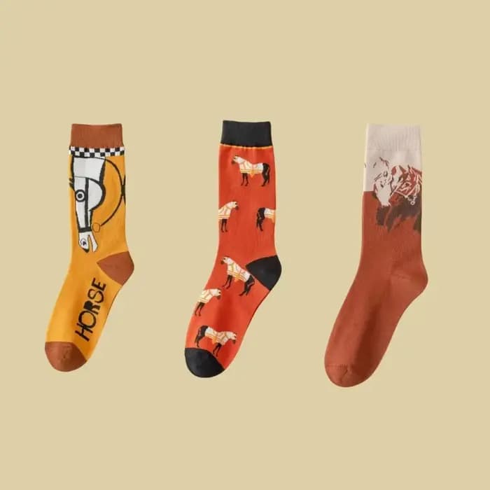 3 paires de nouvelles chaussettes d'automne et d'hiver, cheval de dessin animé contrasté, semelle intermédiaire rétro, tendance, polyvalentes, amusantes, mignonnes
