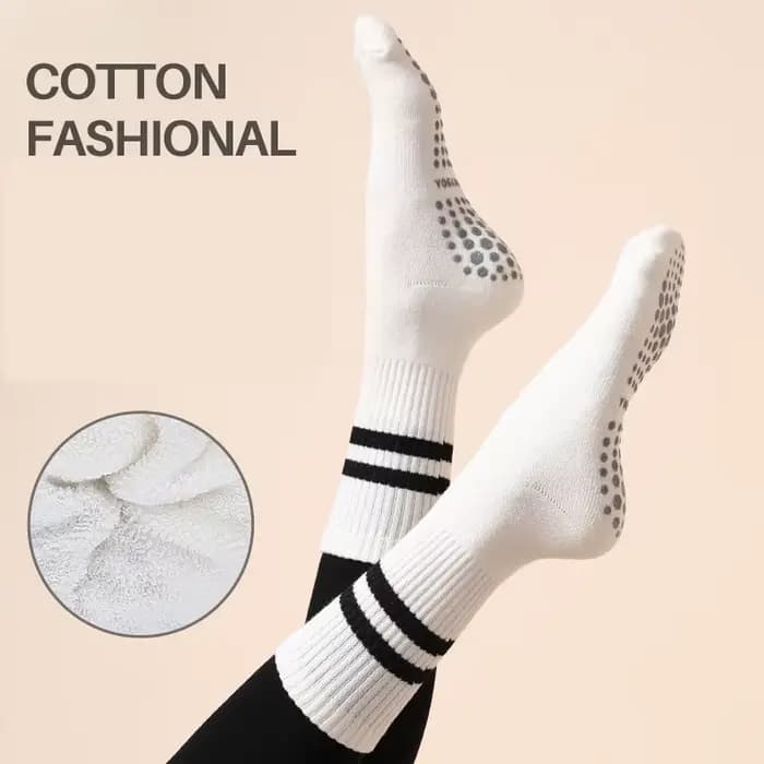 Chaussettes de yoga antidérapantes pour femmes avec poignées en coton mi-mollet longues chaudes respirantes Pilates