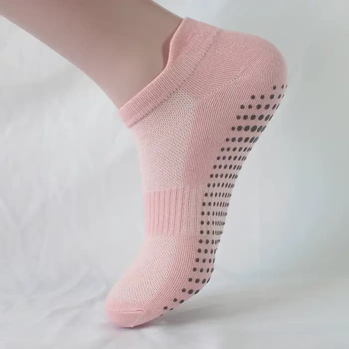 Chaussettes de Yoga pour femmes, respirantes, confortables, couleur unie, simples, amusantes, pour Pilates, sport, entraînement, antidérapantes, été et automne