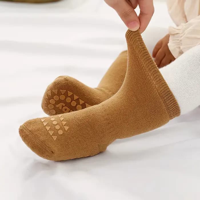 Chaussettes de sol épaisses pour enfants de 0 à 3 ans