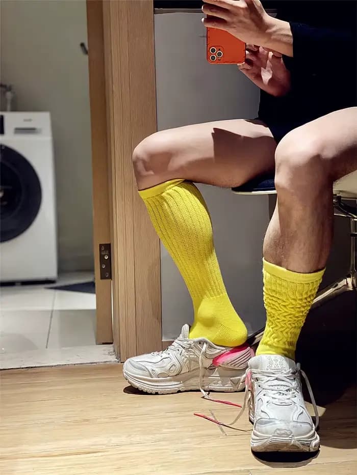 Chaussettes pour hommes jaune vert rose noir blanc couleur unie
