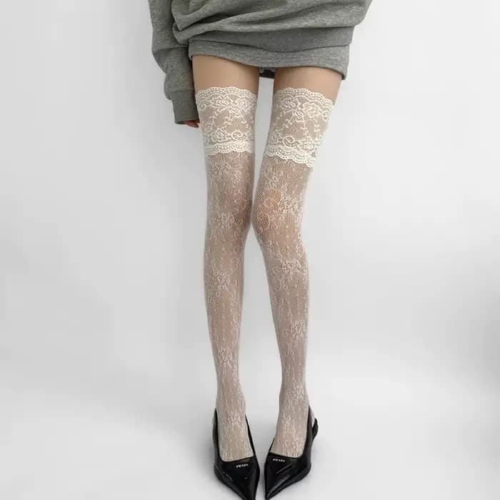 Chaussettes femme automne/été couleur unie cuisse haute dentelle bas femmes sur le genou bas Lolita filles longues