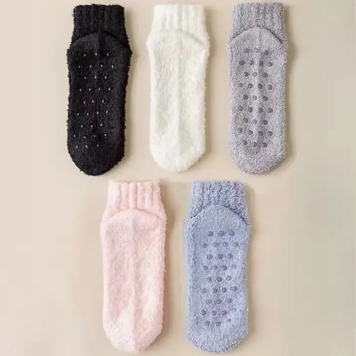 Chaussettes courtes en peluche épaisses pour femmes