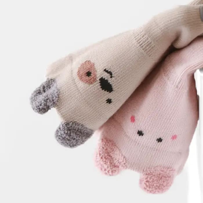 Chaussettes en coton pour enfants, filles et garçons, mode automne-hiver, chaussettes mignonnes et douces pour bébés en bas âge, chaussettes de maison antidérapantes de 3 à 5 ans