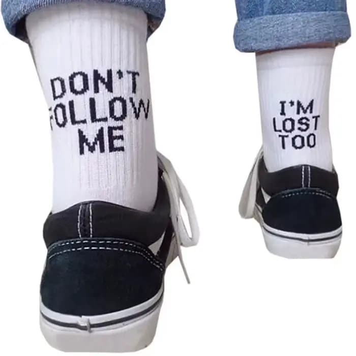 Femmes hommes chaussettes drôles Harajuku Humor mot imprimé