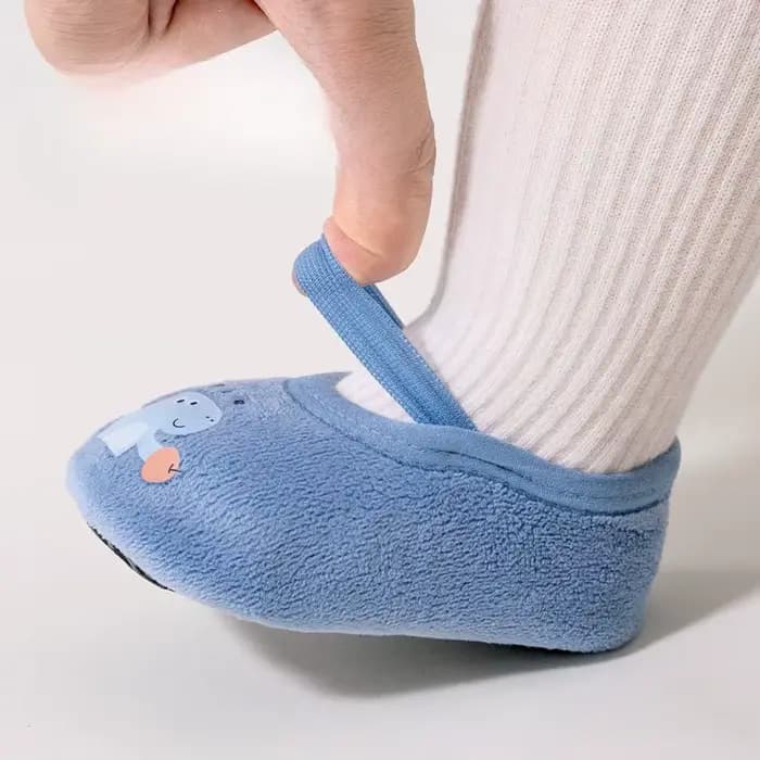 Chaussettes antidérapantes pour bébé, chaussettes chaudes d'hiver pour nouveau-né, avec semelle en caoutchouc, pour filles et garçons, pantoufles de sol pour nourrissons et enfants, nouvelle collectio