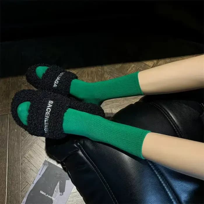 2025 nouvelles femmes hommes coton chaussettes rouge vert bas de noël Sport Absorption de la sueur été automne couleur unie heureux chaussette bonneterie