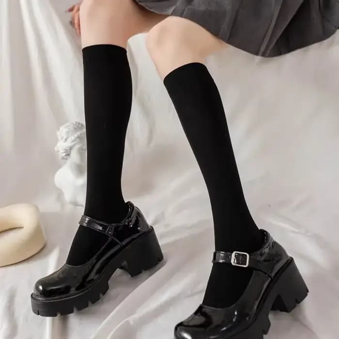 Femmes Sexy genou chaussettes hautes maille bas mode résille mignon collège Style JK filles Lolita étudiant noir gothique longue chaussette nouveau