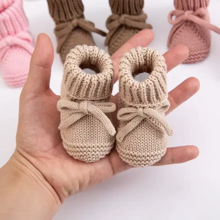 Adorables chaussures en tricot avec nœud pour bébé