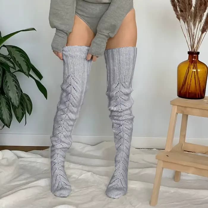 Chaussettes en laine empilées au-dessus du genou pour femmes