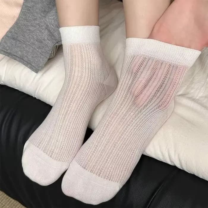 Chaussettes mi-tube respirantes pour femmes, chaussettes douces de couleur unie, chaussettes d'été en maille creuse fine, chaussettes élégantes de Style Ballet