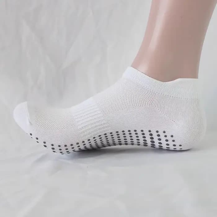 Chaussettes de Yoga pour femmes, respirantes, confortables, couleur unie, simples, amusantes, pour Pilates, sport, entraînement, antidérapantes, été et automne