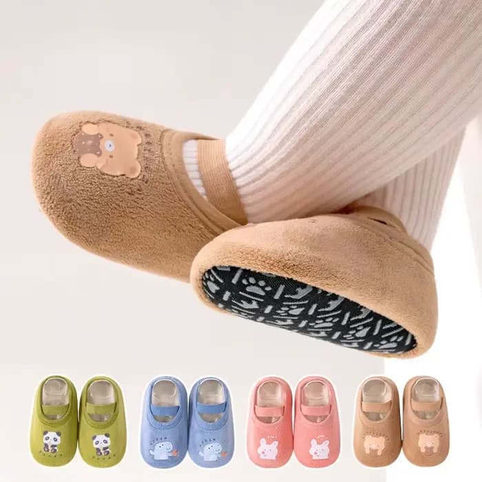 Chaussettes antidérapantes pour bébé, chaussettes chaudes d'hiver pour nouveau-né, avec semelle en caoutchouc, pour filles et garçons, pantoufles de sol pour nourrissons et enfants, nouvelle collectio