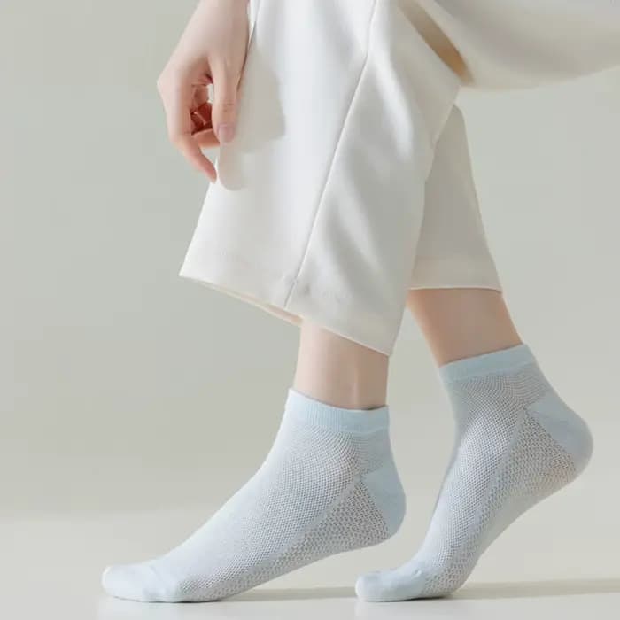 12 paires de nouvelles chaussettes en coton pour femmes