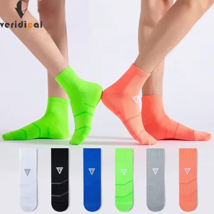 Chaussettes courtes de Sport athlétiques pour hommes, en Nylon, couleur vive, douces, à séchage rapide, antidérapantes, pour Fitness, vélo de plein air, course à pied, cyclisme, voyage