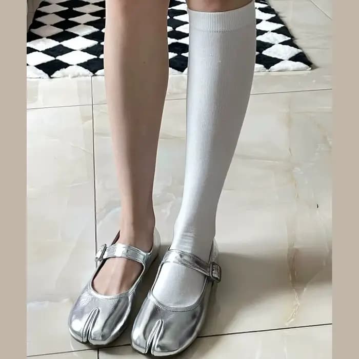 Chaussettes longues en coton à bout fendu pour femmes