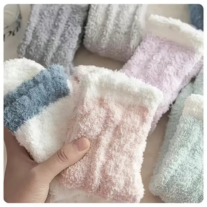 7 paires de chaussettes de sommeil chaudes et colorées pour femmes