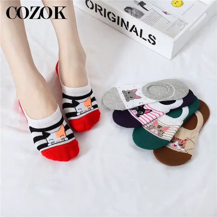 Chaussettes en coton pour femmes, 3 paires, tendance, courtes, chaton, art coloré, décontractées, mignonnes, dessin animé chat, cadeau pour filles