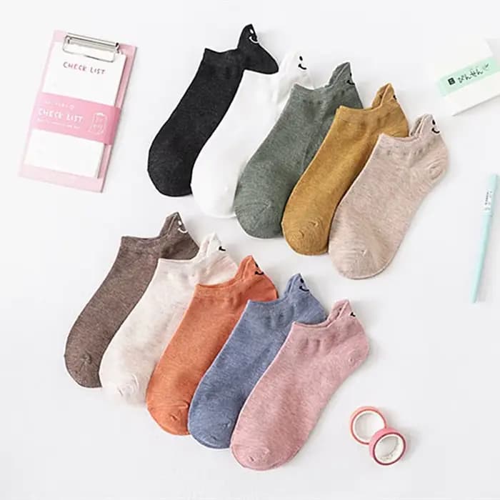Chaussettes courtes brodées Kawaii pour hommes et femmes, chaussettes de rinçage mignonnes, expression de dessin animé, bonbons drôles, bateau de document, printemps, été, 1 paire