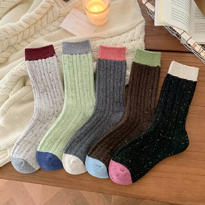 Nouvelles femmes chaussettes de haute qualité automne hiver couleur mixte équipage