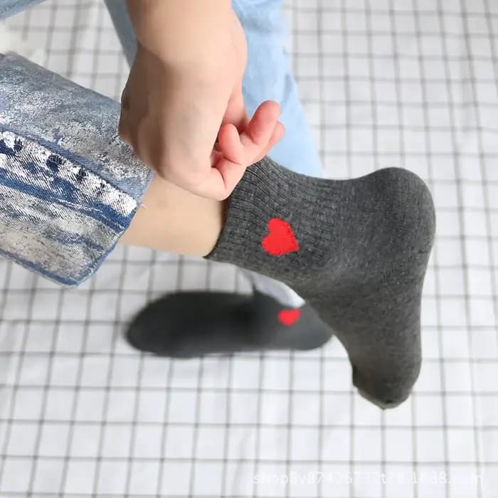 Chaussettes en coton imprimé coeur d'amour mignon pour femmes