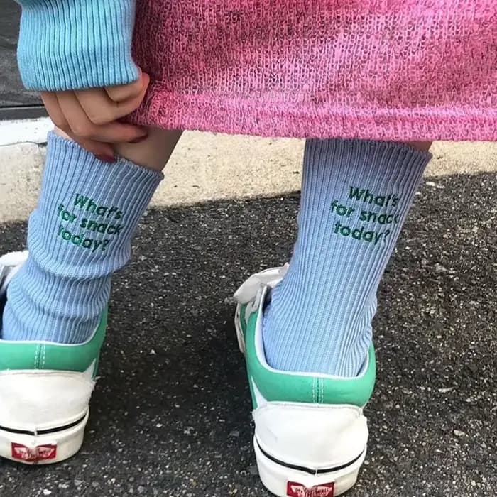 Mode pour les femmes lettres anglaises broderie fil épais coton chaussettes mi-tude haute qualité Style japonais mignon doux Sox