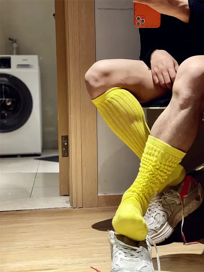 Chaussettes pour hommes jaune vert rose noir blanc couleur unie