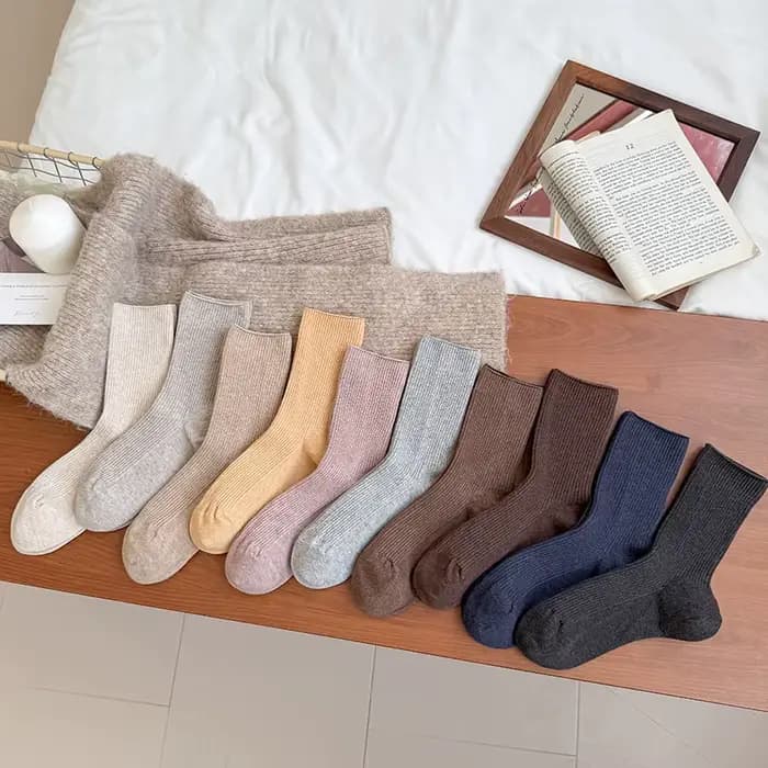 Chaussettes pour femmes nouveau automne hiver couleur classique décontracté