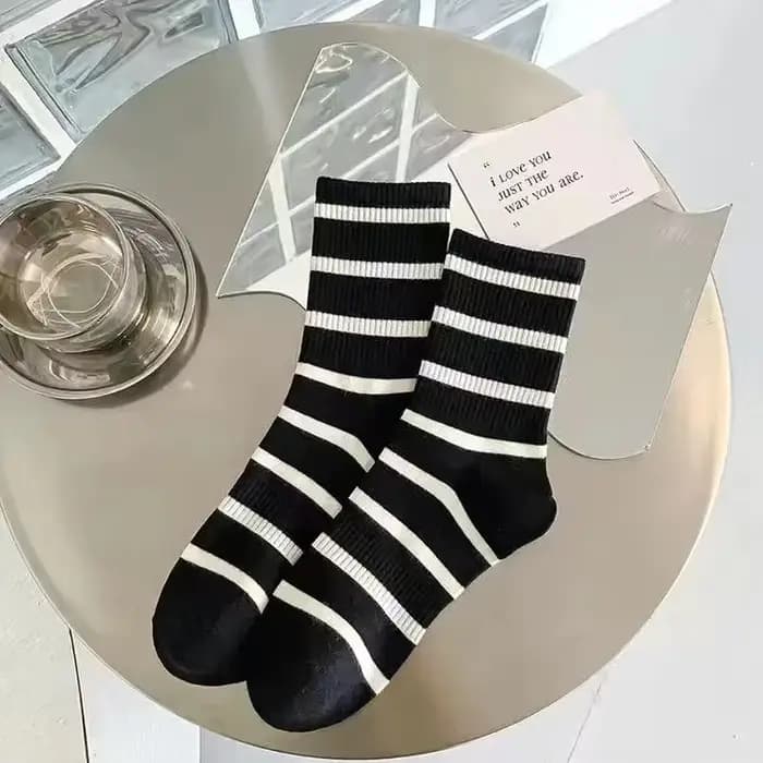 Socks Women Autumn Spring Winter Korea Style Harajuku Street Sport Cotton Stripes Casual Skateboard Mid-tube Sock for Girls Gift