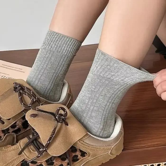 Nouveau confortable côtelé chaussettes femmes couleur unie coton équipage