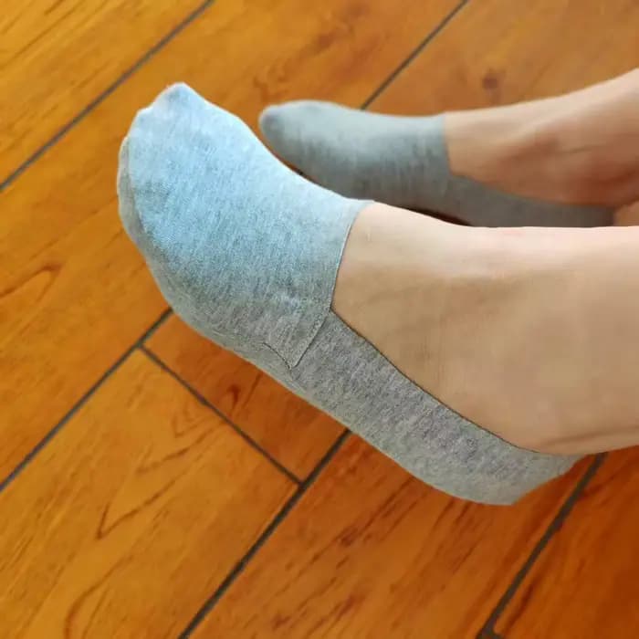 5 paires de chaussettes invisibles sans couture pour femmes, printemps-été, antidérapantes, en silicone, à coupe basse, couleur unie gris, style européen