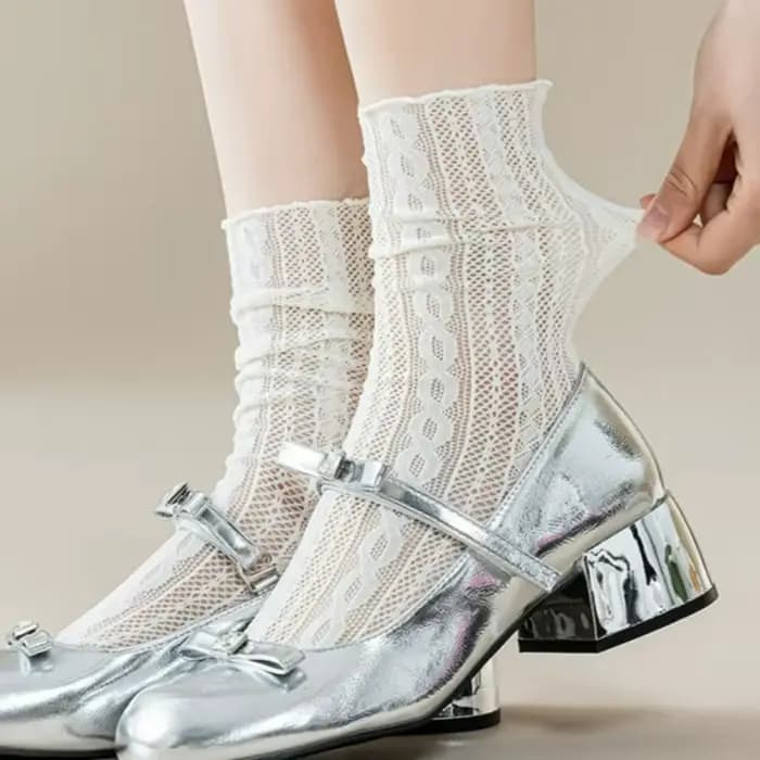 Chaussettes pour femmes mince été nouveau blanc noir évider