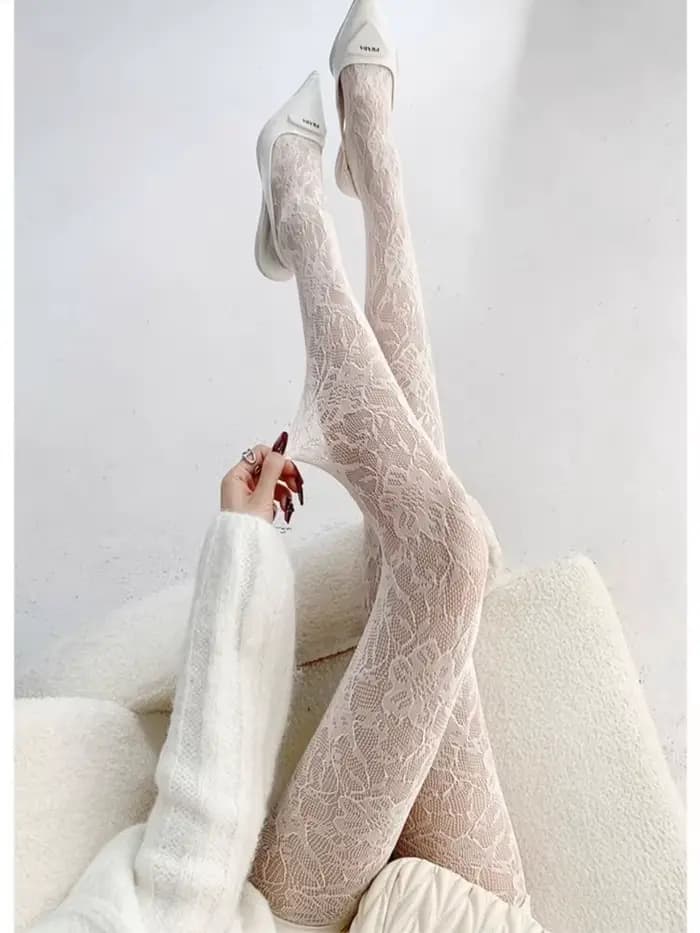 Chaussettes blanches femmes Sexy bas résille Femme été mince fleur maille collants élastique minceur taille haute évider