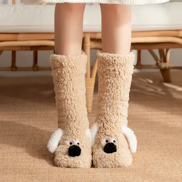 Nouveau chien chaussettes de neige