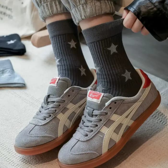 Chaussettes longues à imprimé étoile pour femmes