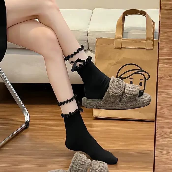 Chaussettes en dentelle douce et fine pour femmes